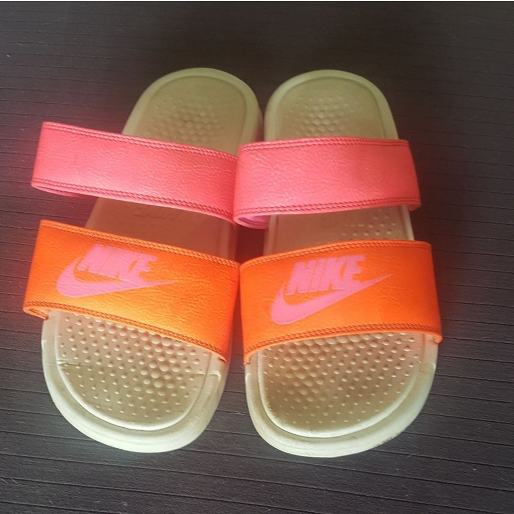 Nike slides